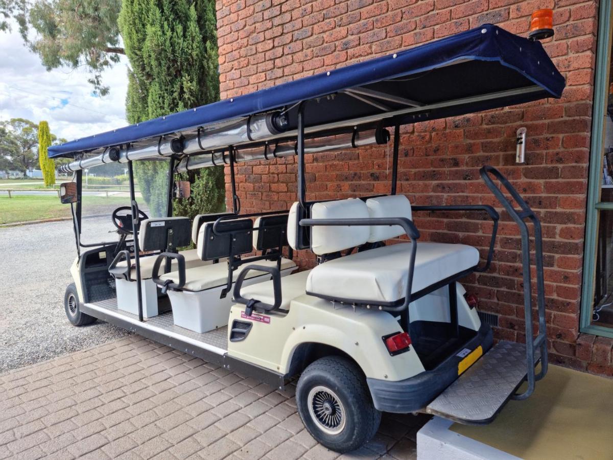 Tooleybuc Club Motor Inn Buitenkant foto