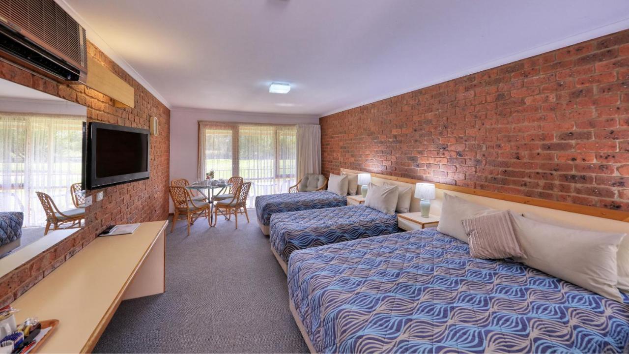 Tooleybuc Club Motor Inn Buitenkant foto